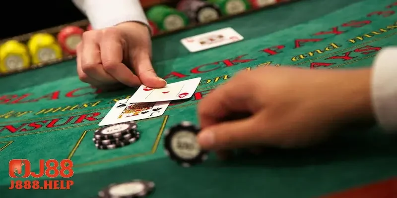 Mục tiêu của luật chơi bài Blackjack là gì